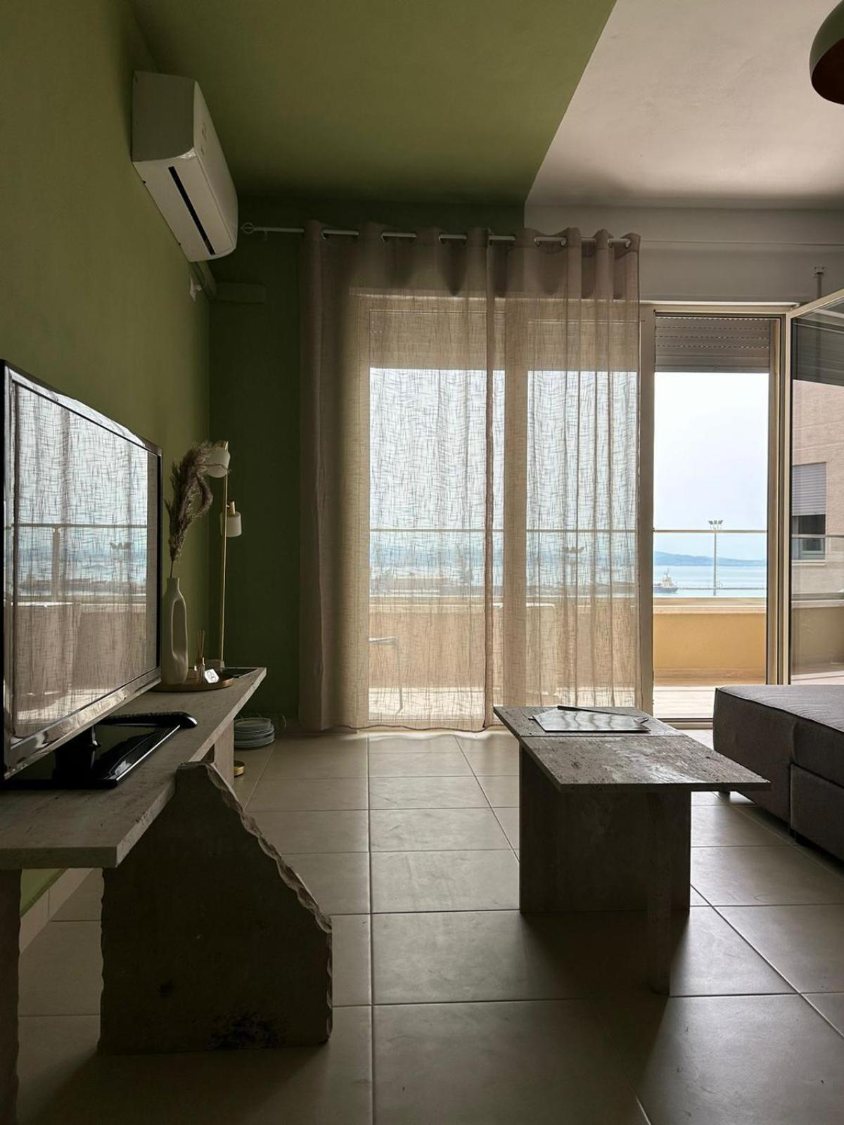 Appartamento Neon Durrës